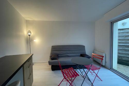 Studio with private terrace near the Old Port