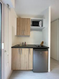Studio with private terrace near the Old Port