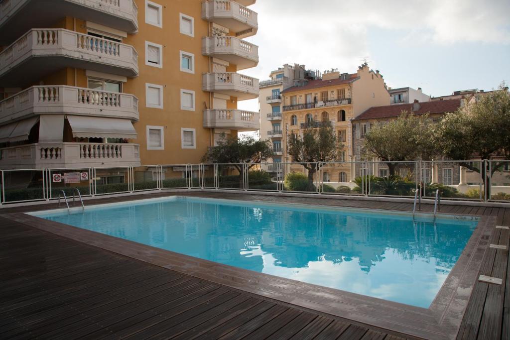 Appartement Studio With Swimming Pool 80 meters near the beach 9 Avenue Gloria 06200 Nice