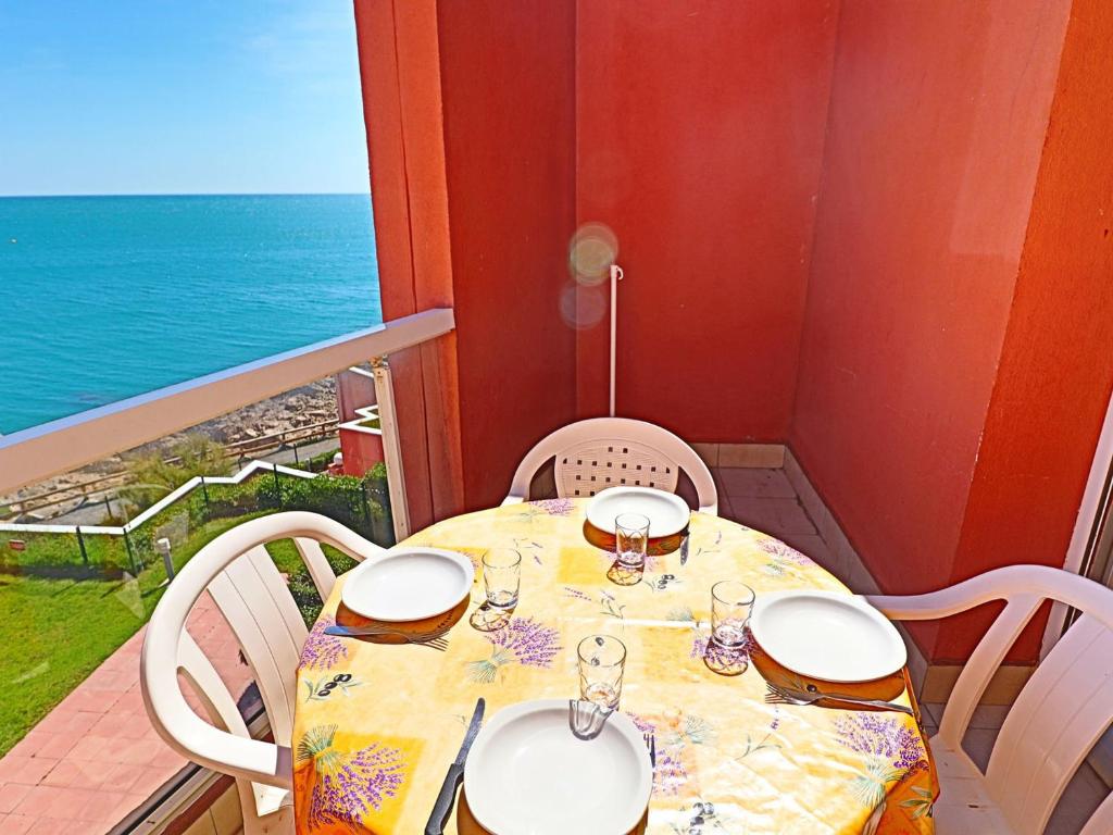 Studio with terrace @ historic center