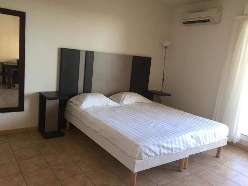 Studio with the sea view, balcony, Monaco, Riviera, Jardin's d'Elisa