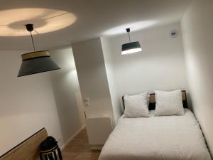 Studio Zen - Shopping center and train station 500m - Disneyland Paris 5min