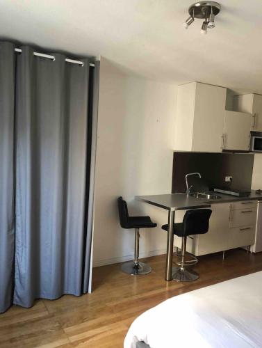 Appartement Studio2 hyper-centre climatisé 19 Rue Saint-Antoine 81000 Albi Midi-Pyrénées