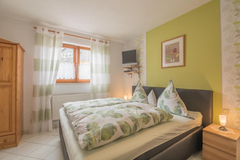 Studiohaus Haus Roswitha Gartenfeldstraße 15, 54413 Geisfeld