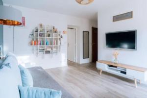 Stunning 1 Bedroom Apartment near Ste Marguerite