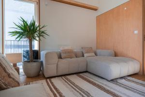 Stunning 1BDR Apartment in Lisbon by LovelyStay
