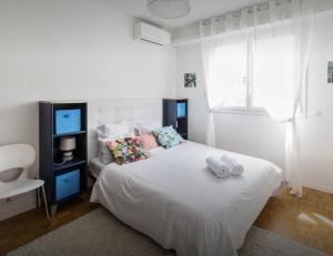 Stunning 2 bed Flat Nice front of the beach Seaview