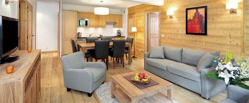 Stunning Alpine apt: pool-spa-gym-telecabine