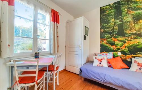 Stunning apartment in Alette with WiFi and Outdoor swimming pool