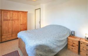 Stunning apartment in Aubenas with Outdoor swimming pool, 2 Bedrooms and WiFi