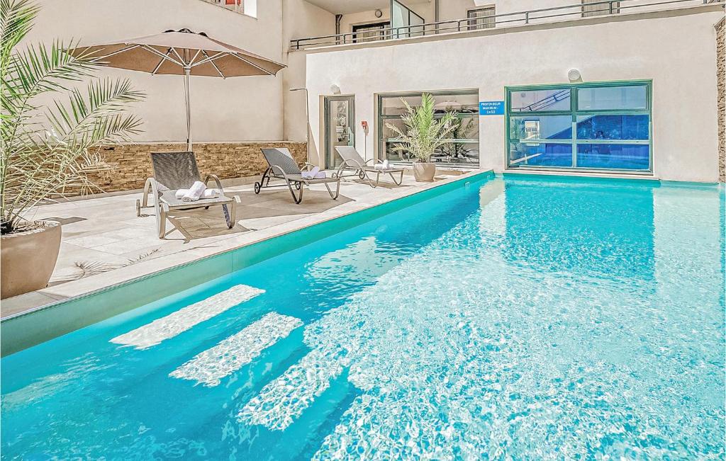 Stunning apartment in Biarritz with 1 Bedrooms, Outdoor swimming pool and Heated swimming pool , 64200 Biarritz