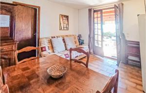 Stunning apartment in Coti Chiavari with WiFi and 1 Bedrooms