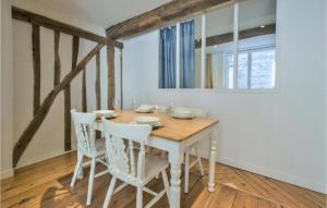 Stunning apartment in Dieppe with WiFi and 1 Bedrooms