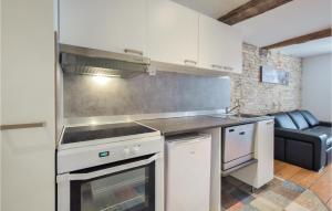 Stunning apartment in Dieppe with WiFi and 1 Bedrooms