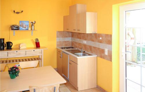 Stunning apartment in Fuhlendorf with 2 Bedrooms and WiFi