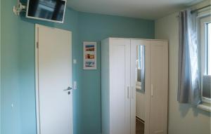 Stunning apartment in Graal-Mritz with 1 Bedrooms and WiFi