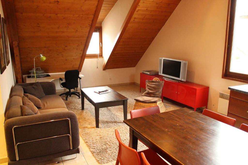 Stunning apartment in Grardmer with 1 Bedrooms and WiFi 88400 Gérardmer