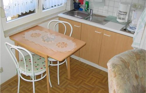 Stunning apartment in Karlshagen with