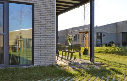 Stunning apartment in Lembruch-Dmmer See with 2 Bedrooms, WiFi and Indoor swimming pool