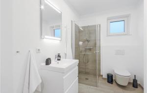 Stunning apartment in Lembruch-Dmmer See with 2 Bedrooms, WiFi and Indoor swimming pool
