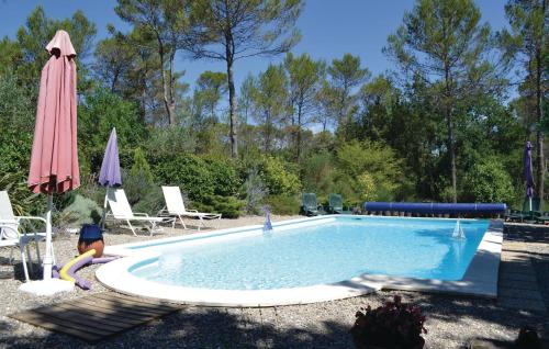 Stunning apartment in Lorgues with 1 Bedrooms and Outdoor swimming pool