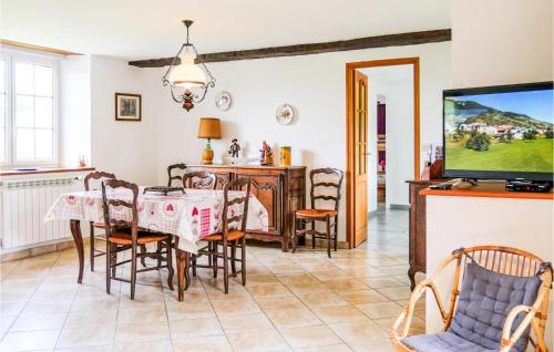 Stunning apartment in Ponts with 2 Bedrooms and WiFi