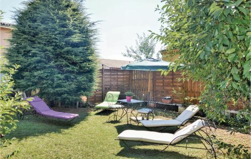 Stunning apartment in Sault with 1 Bedrooms and WiFi