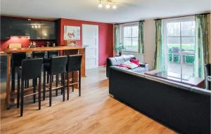 Stunning apartment in Schorssow with WiFi and 3 Bedrooms