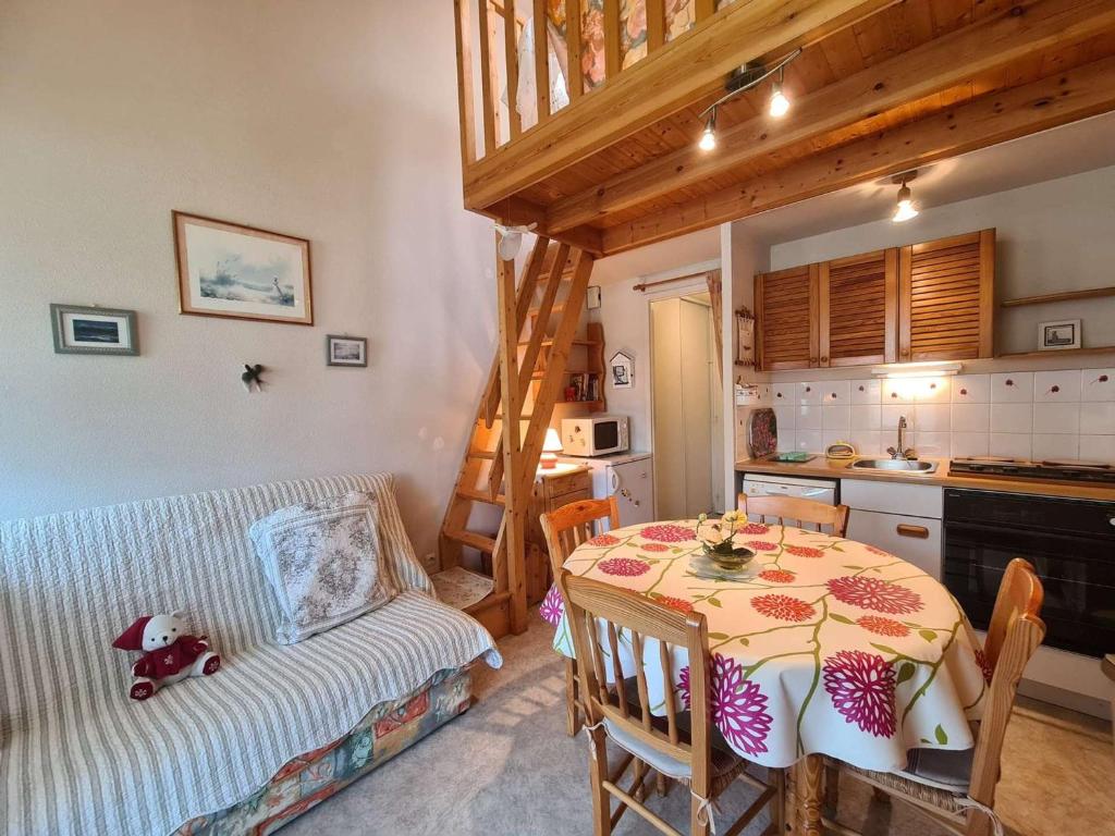 Stunning apartment in Thalfang with 2 Bedrooms