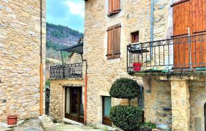 Stunning apartment in Trves with 1 Bedrooms and WiFi