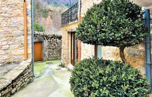 Stunning apartment in Trves with 1 Bedrooms and WiFi