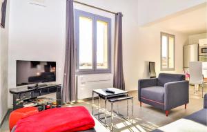 Stunning apartment in Uzs with 3 Bedrooms and WiFi