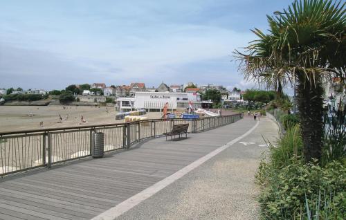 Stunning apartment in Vaux sur Mer with 1 Bedrooms and WiFi