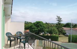 Stunning apartment in Vaux sur Mer with 1 Bedrooms and WiFi
