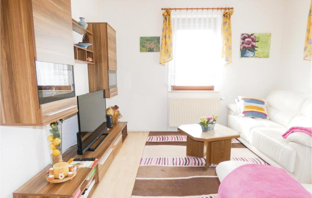 Stunning apartment in Waltershausen-Fischb, with 1 Bedrooms and WiFi , 99880 Waltershausen