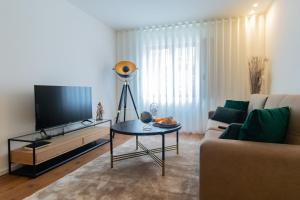 Appartement Stunning Apartment w/ Free Parking by LovelyStay 547 Rua de Santos Pousada R/C 0.1 4000-487 Porto Région Nord