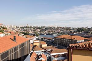 Appartement Stunning Duplex Near River by LovelyStay 26 Rua do Monte dos Judeus 2ºD 4050-412 Porto Région Nord