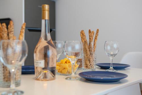 Stunning flat by the beach, Carre d'or-Negresco