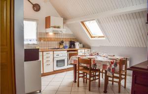 Stunning home in Camlez with 2 Bedrooms