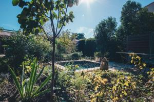 Stunning loft with garden and pool ideal location