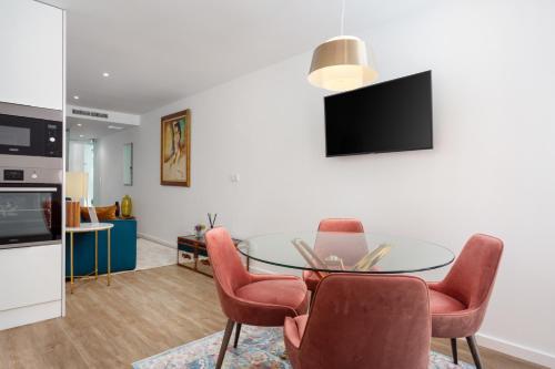 STUPENDO-One room concept-Center-Air conditioning-Free park