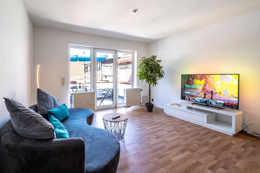 Stylische 2-Zimmer Wohnung - Balkon - Parkplatz - Netflix - Arbeitsplatz 63 Kaiserstraße 1.OG, 61169 Friedberg