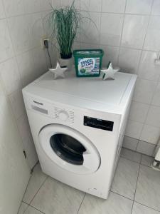 Stylische Ferienwohnung gratis WIFI & Netflix nähe Bahnhof