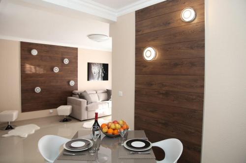 Stylish 2 Room Flat 60 meters to the beach