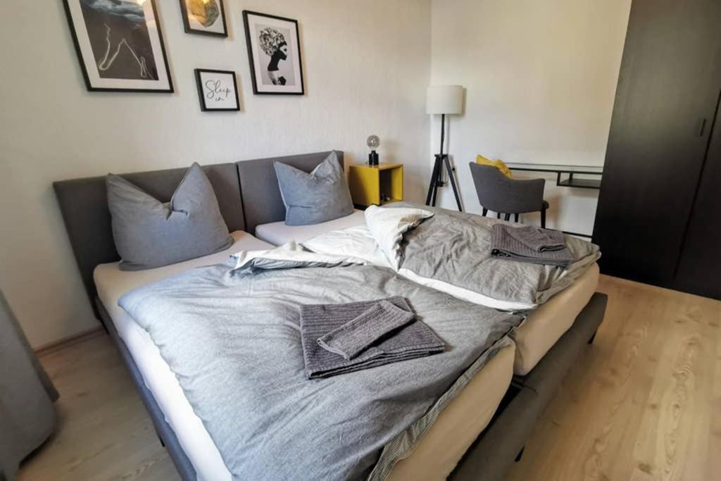 Appartement Stylish 4ZI Netflix, Kaffeetimer, WIFI, Parken 3 Gartenstraße links abbiegen zum Apartment Silvia 09618 Brand-Erbisdorf