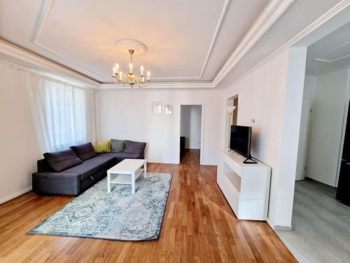 Stylish apartment in the center of Berlin 12