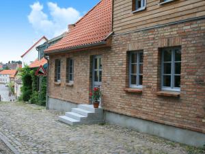 Stylish Apartment with Garden in Kl tz Germany