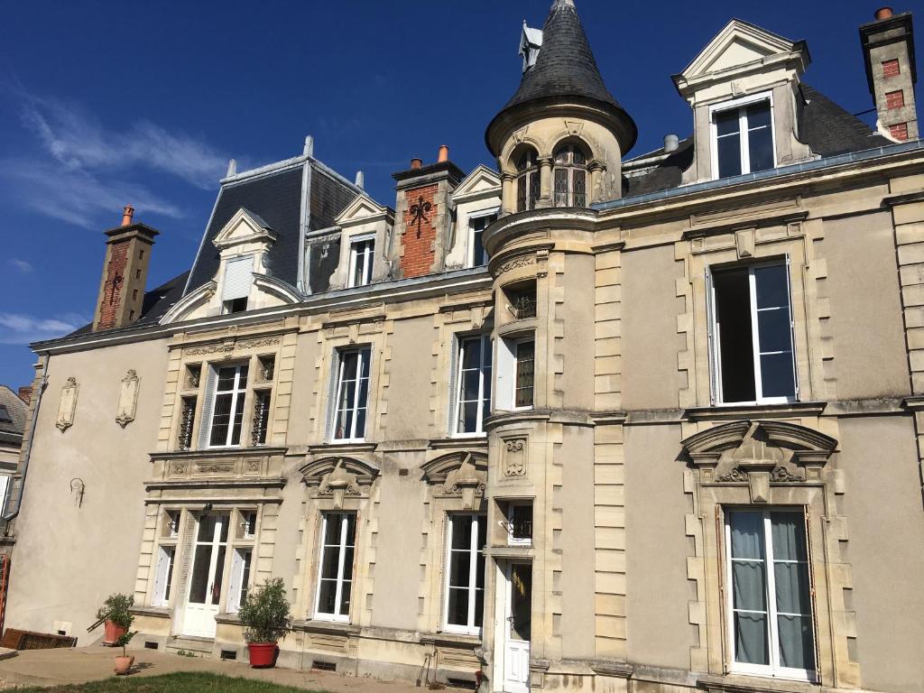 Stylish flat in Paris suburbs - Fairytale Factory 91240 Saint-Michel-sur-Orge
