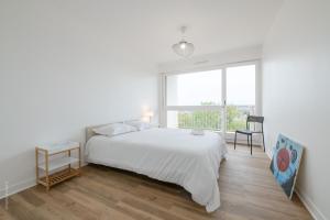 Stylish flat in Paris suburbs - Fairytale Factory