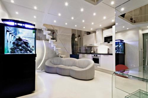 Stylish,luxury duplex Paris city center